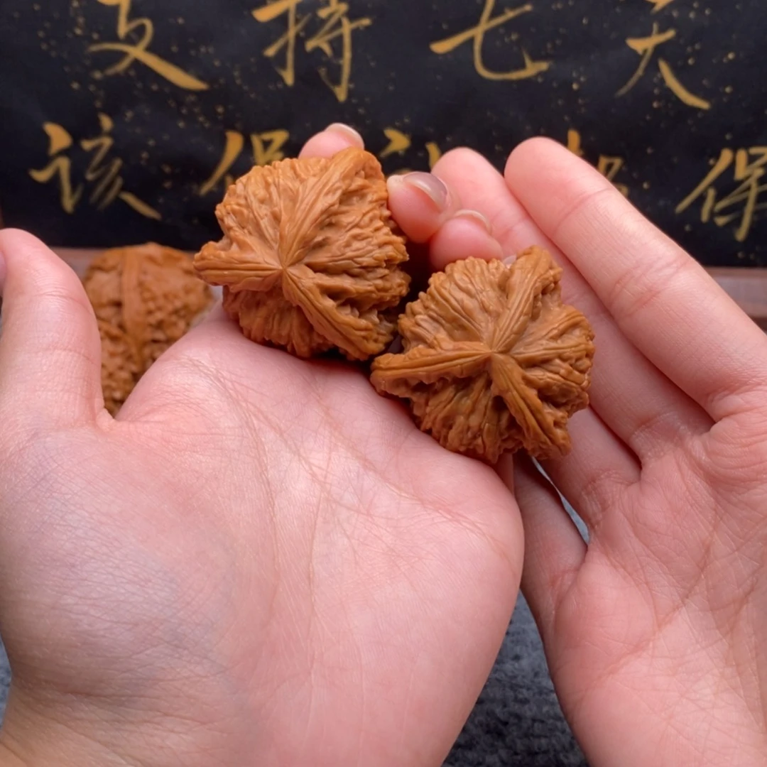 【闪购商品】吊坠文玩核桃蒲*圣