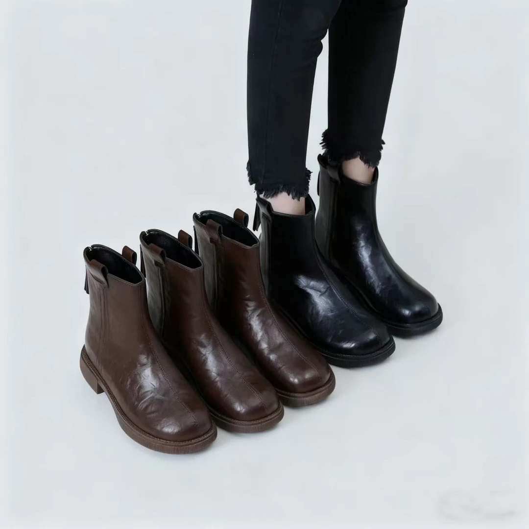 2025年时尚新款秋冬休闲舒适保暖马丁靴2136