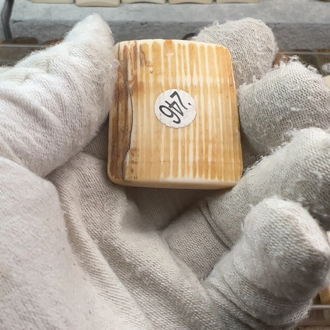 j***1泥塑猛犸制品有限公司