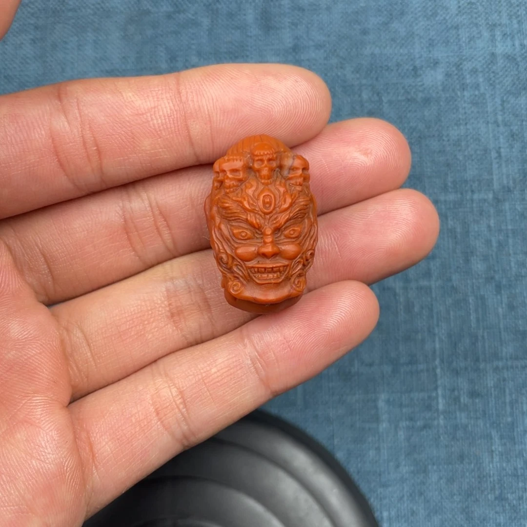 未镶嵌配饰南红玛瑙