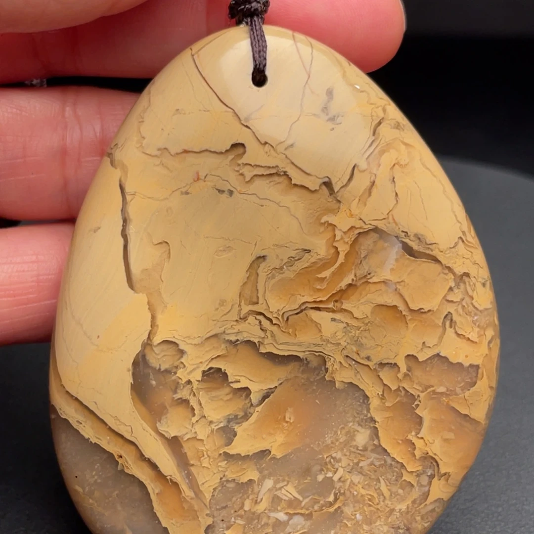 L***s田黄石昌化田手把件挂件