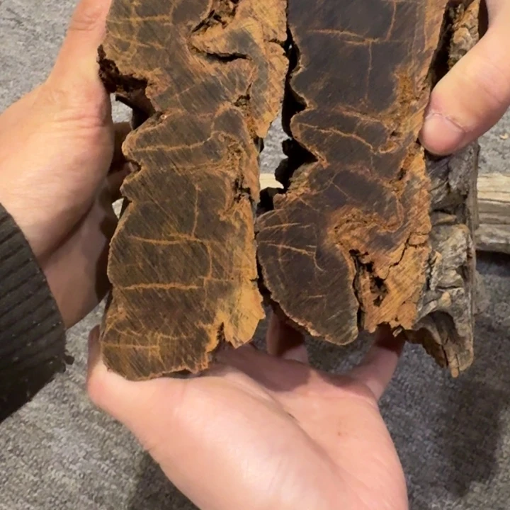 柏木（崖柏）知****富云南崖柏黑油36273663