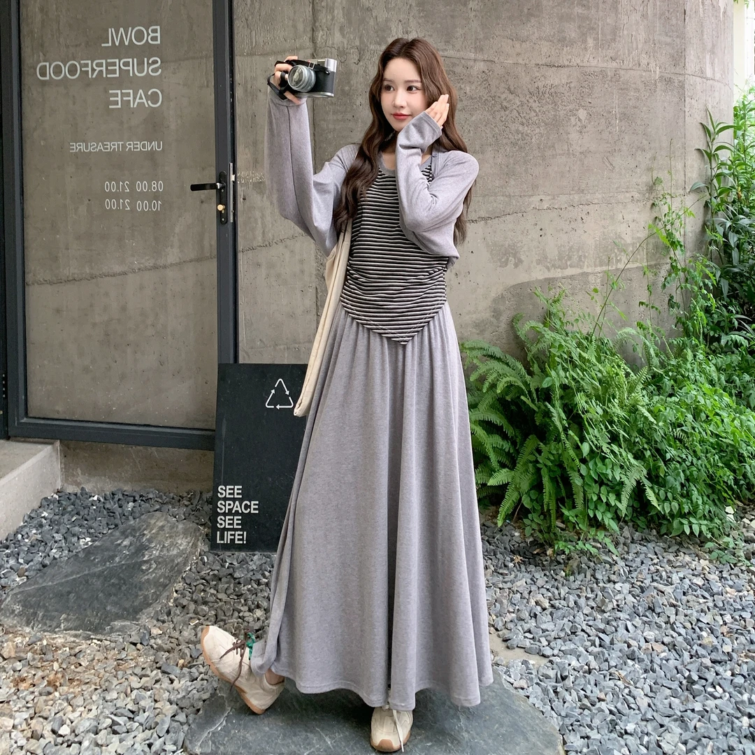 韩系穿搭一整套女巨好看今年流行条纹背心灰色开衫半身裙三件套