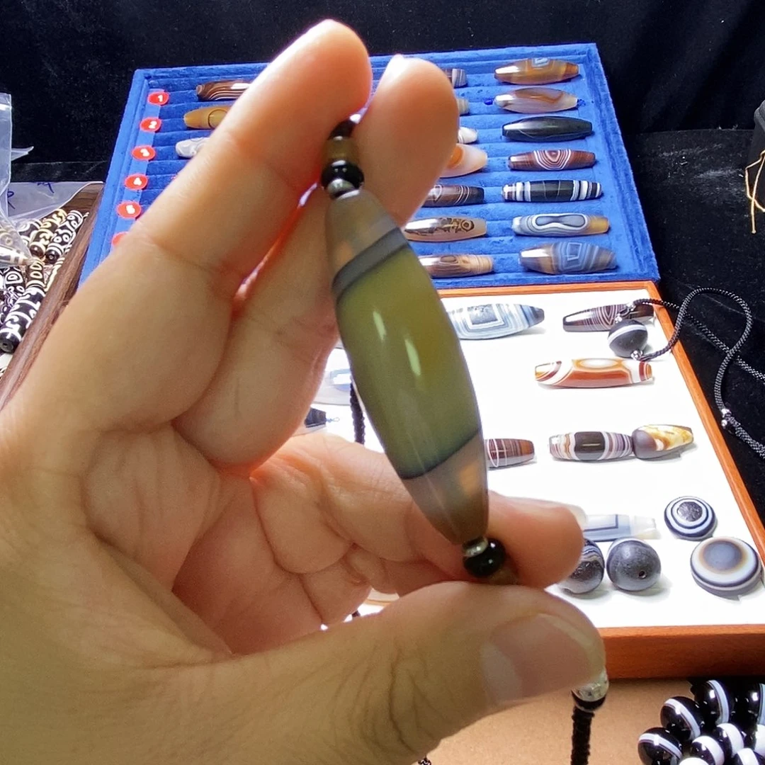 宁***a玛瑙/玉髓未镶嵌颈饰