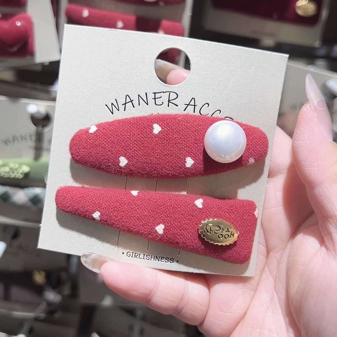 非金属红色爱心珠珠掰掰