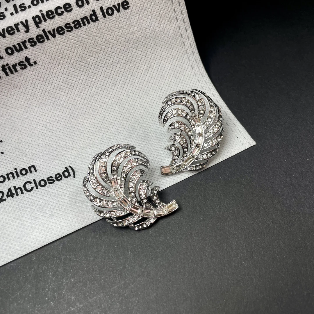 铜合金耳饰 买三送一  手工气质轻奢时尚中古素款耳钉