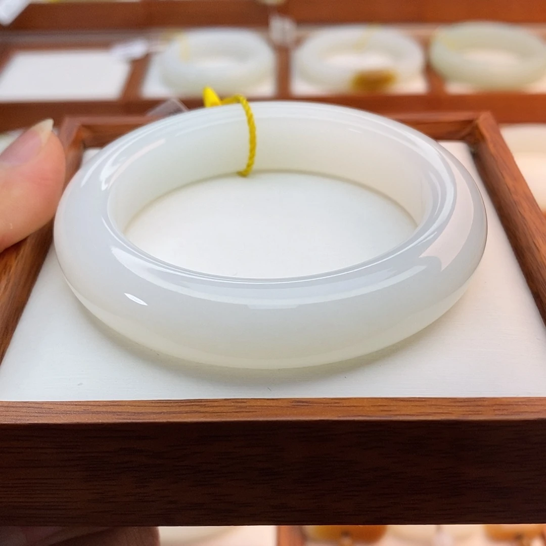 未镶嵌手链和田玉（白玉）