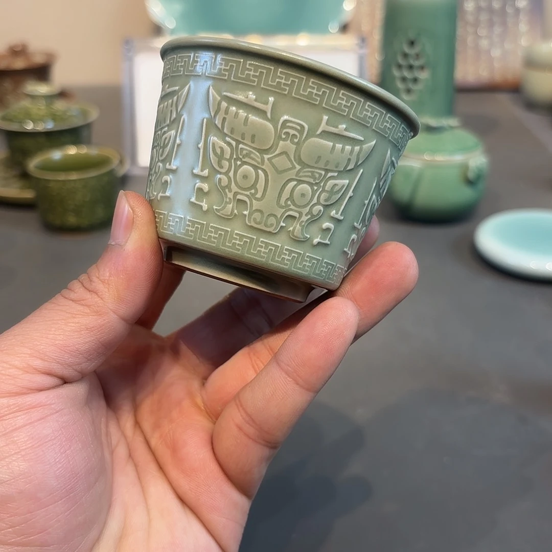 瓷片龙泉青瓷福利青瓷