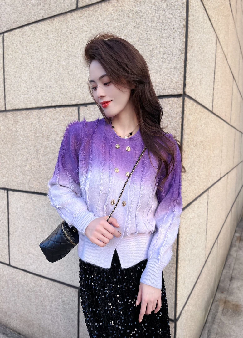 【001-200】秋冬新款百搭显瘦气质洋气设计感安可拉红减龄针织衫T恤