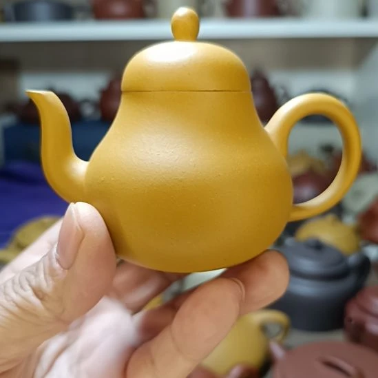 茶壶紫砂原矿黄金段泥思婷150cc内推半手工