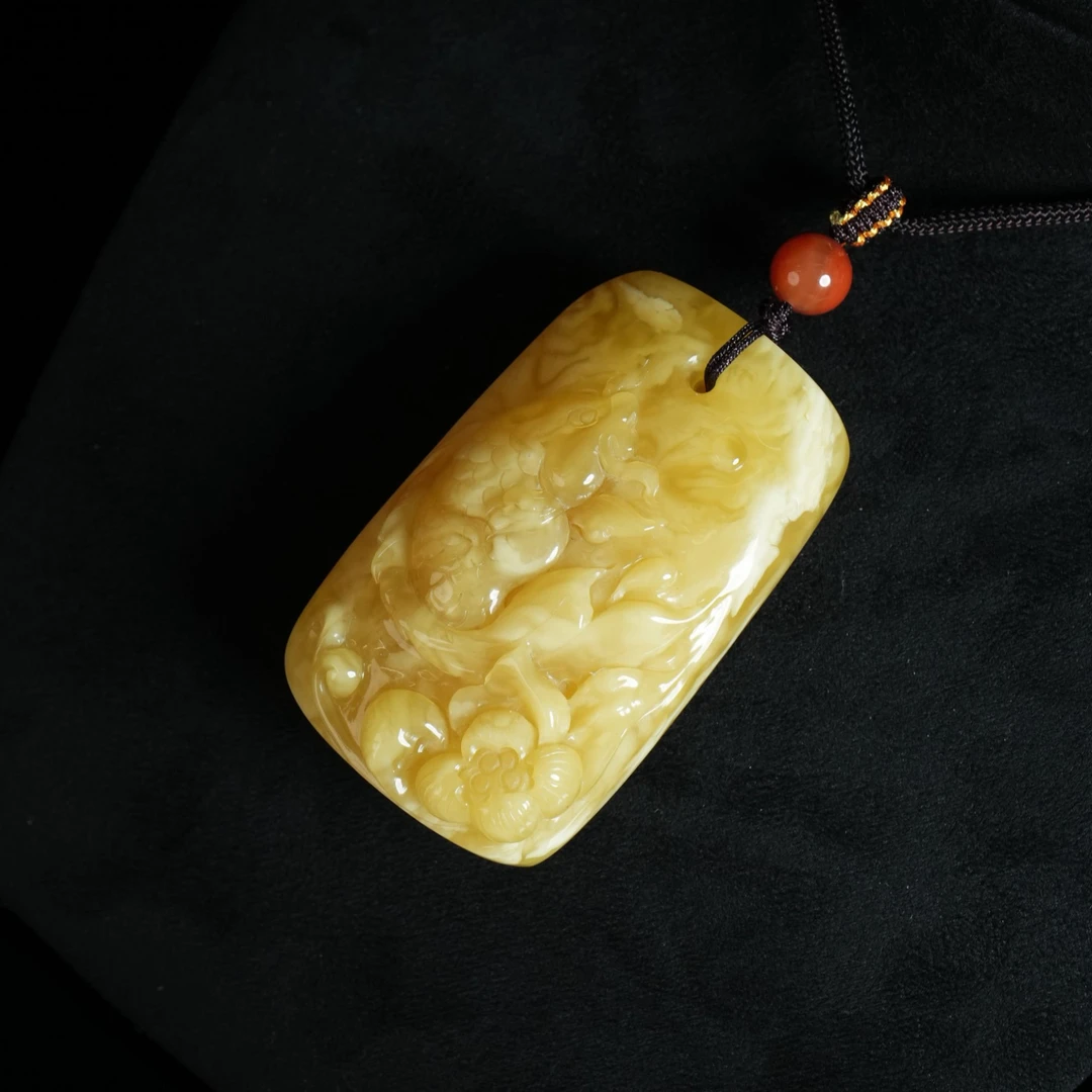 DY-M1702 白花蜜蜡雕刻鱼 32.6g