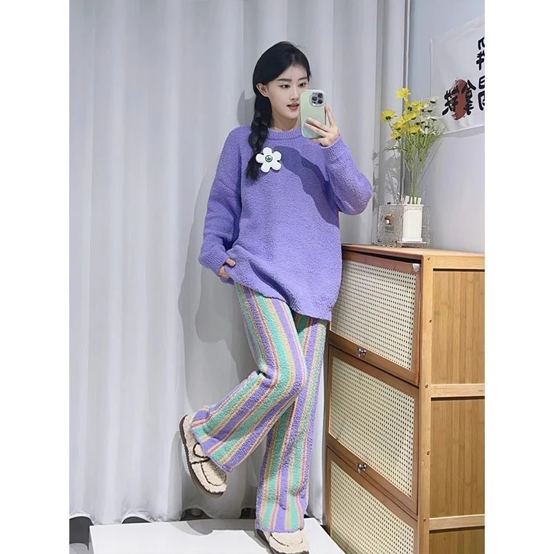 秋冬珊瑚绒睡衣女软绵绵加厚家居服条纹套装冬季保暖甜美慵懒风格
