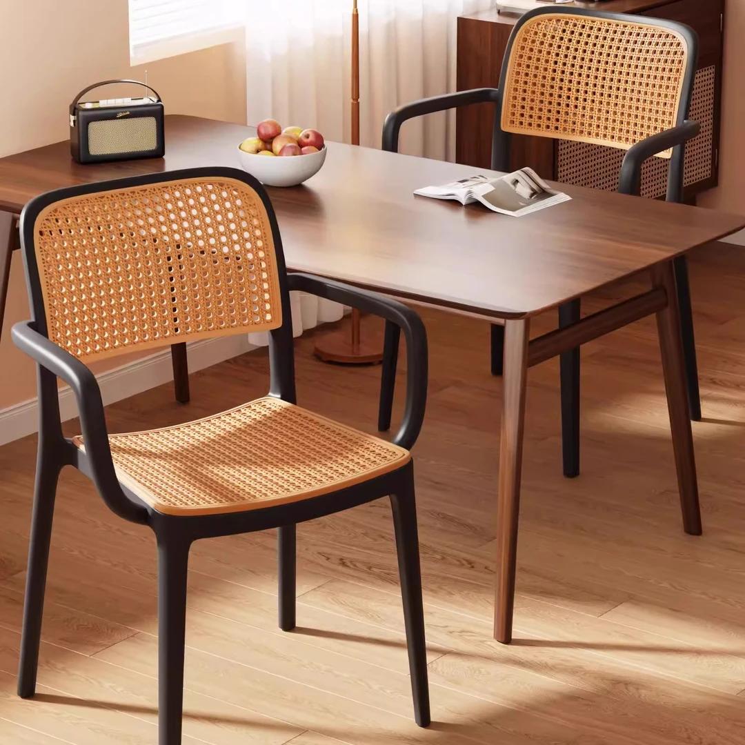 北欧塑料藤编椅子叠放靠背椅商用户外家用网红餐椅休闲桌椅小户型