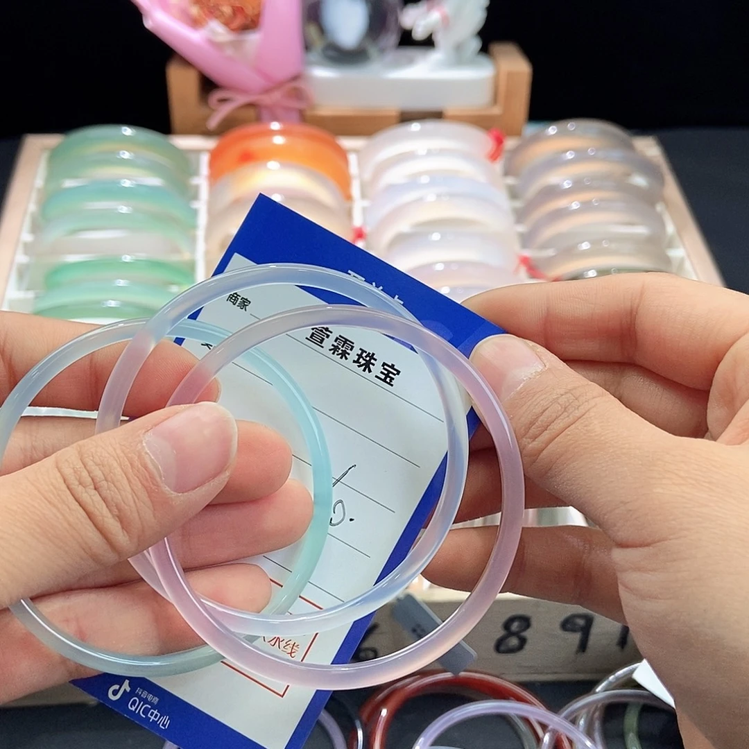 玛瑙/玉髓未镶嵌手镯