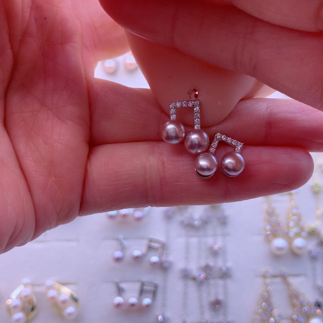 淡水珍珠耳饰合金