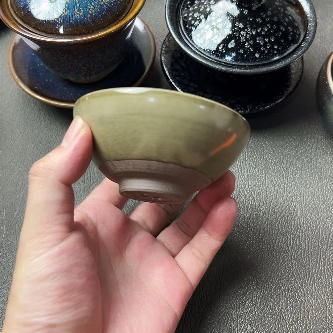 茶盏我是小女孩我在小卖