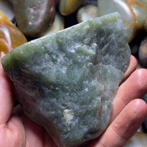未镶嵌和田玉（糖玉）挂件