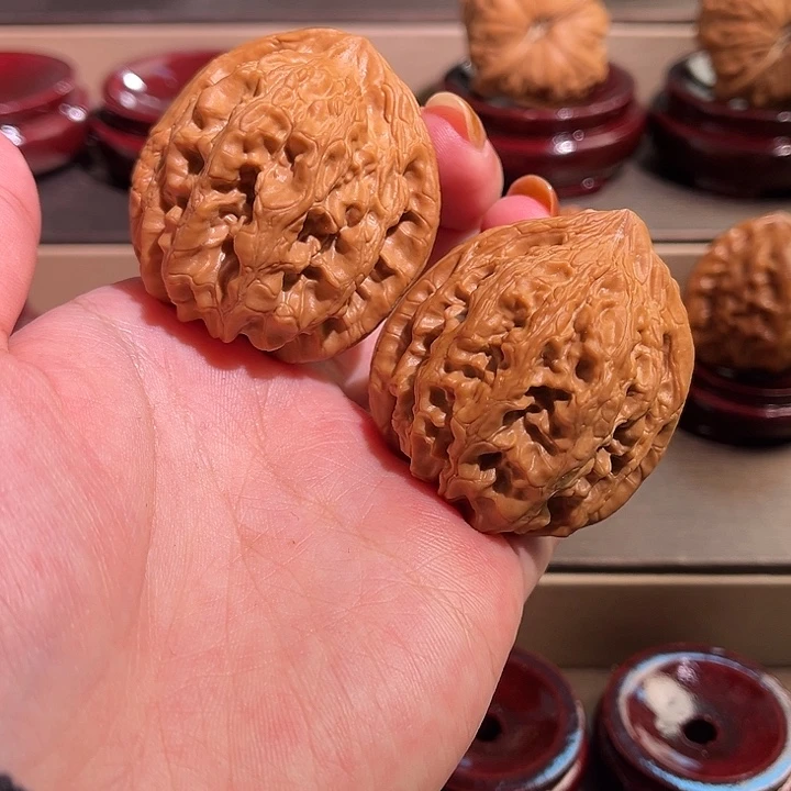 文玩核桃吊坠大沽石