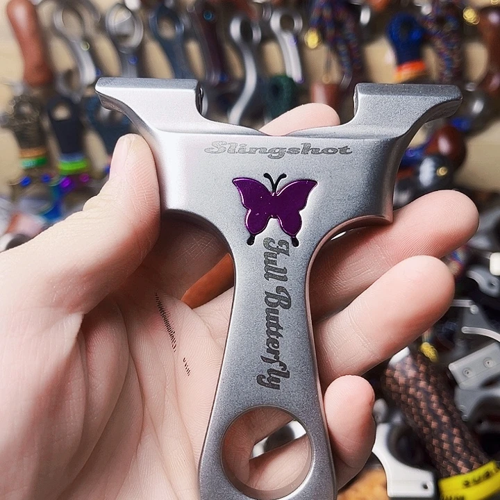 9025。        尖叫蝴蝶龙