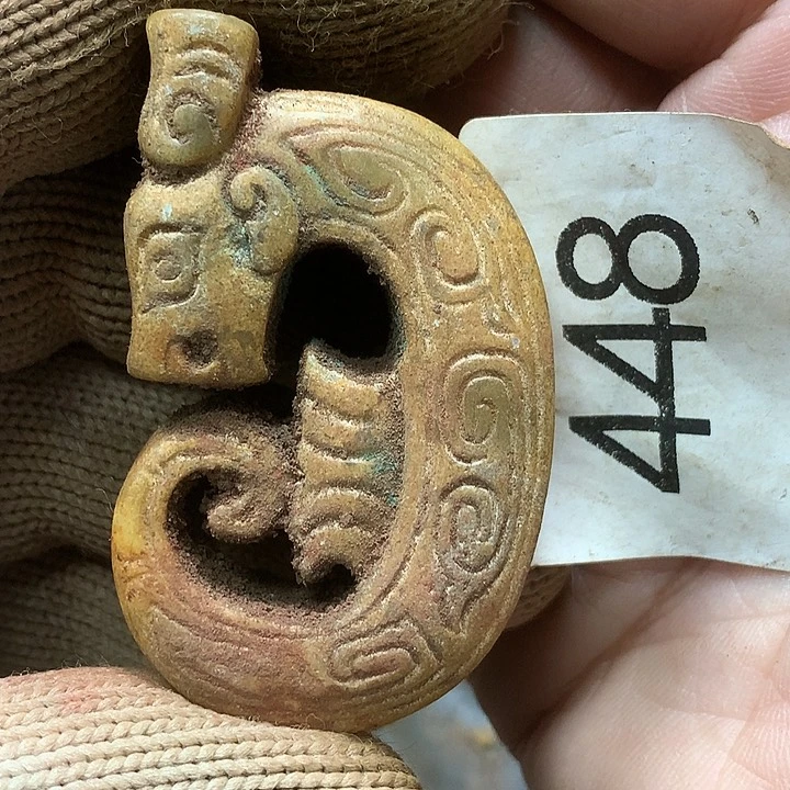 未镶嵌和田玉挂件