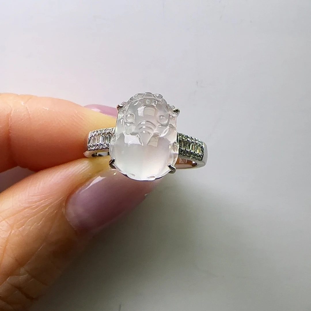 翡翠戒指18K金镶嵌天然缅料A货 高冰貔貅戒指
