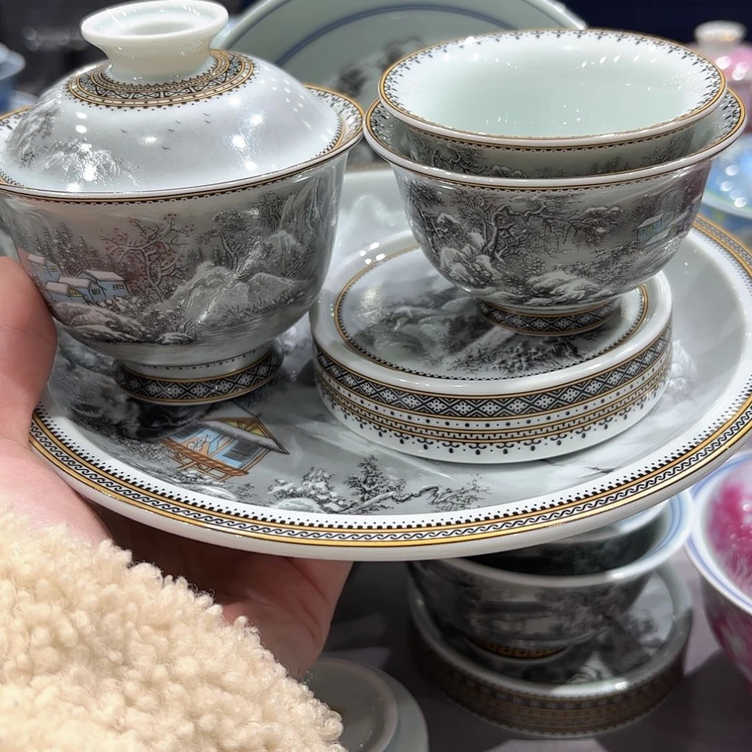 瓷片景德镇瓷器精品陈列