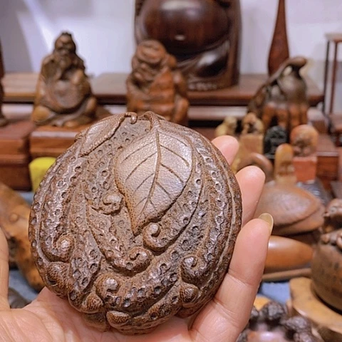 贡木馨*轩华彩木作摆件