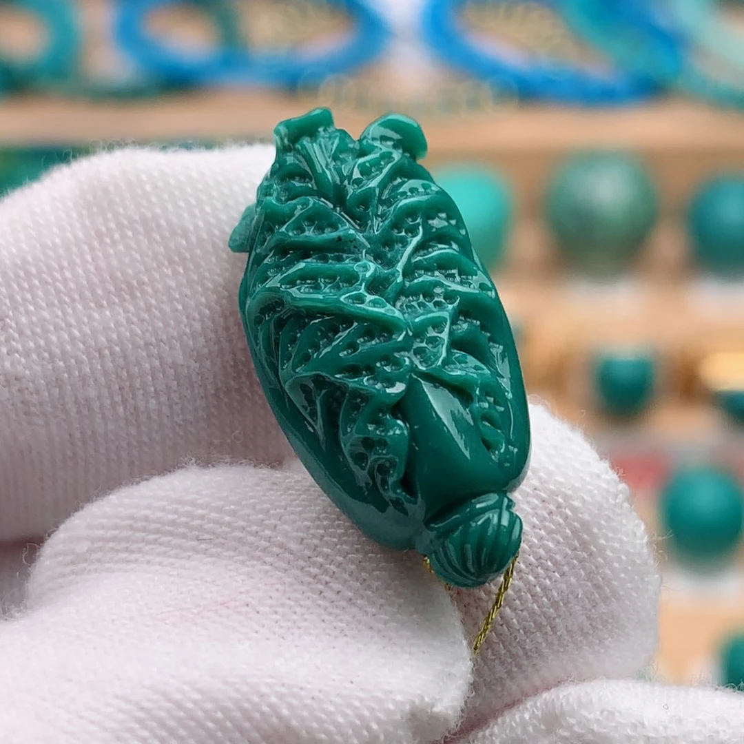 未镶嵌绿松石珠宝奇石