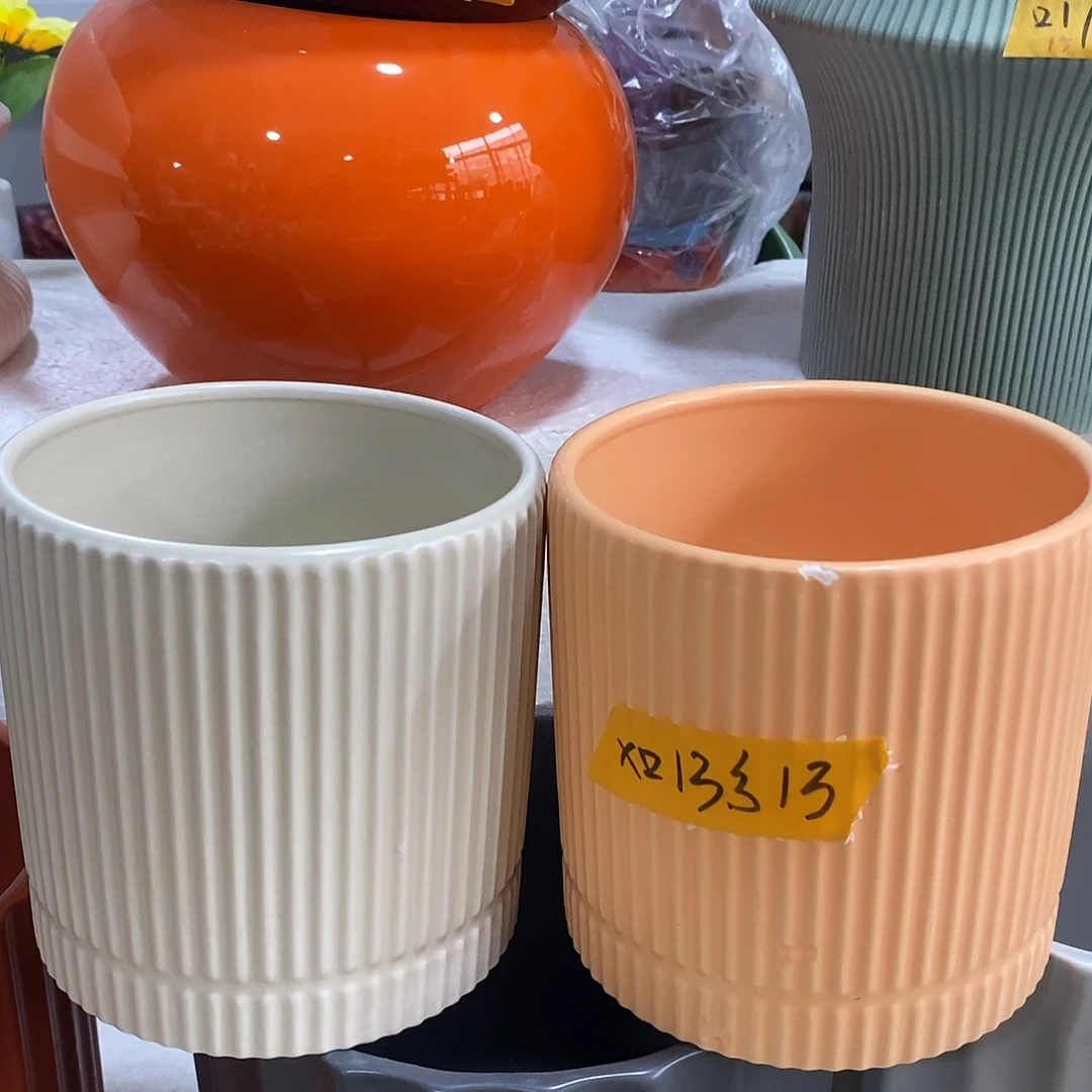杯子陶盆有孔 瑕疵介意勿拍