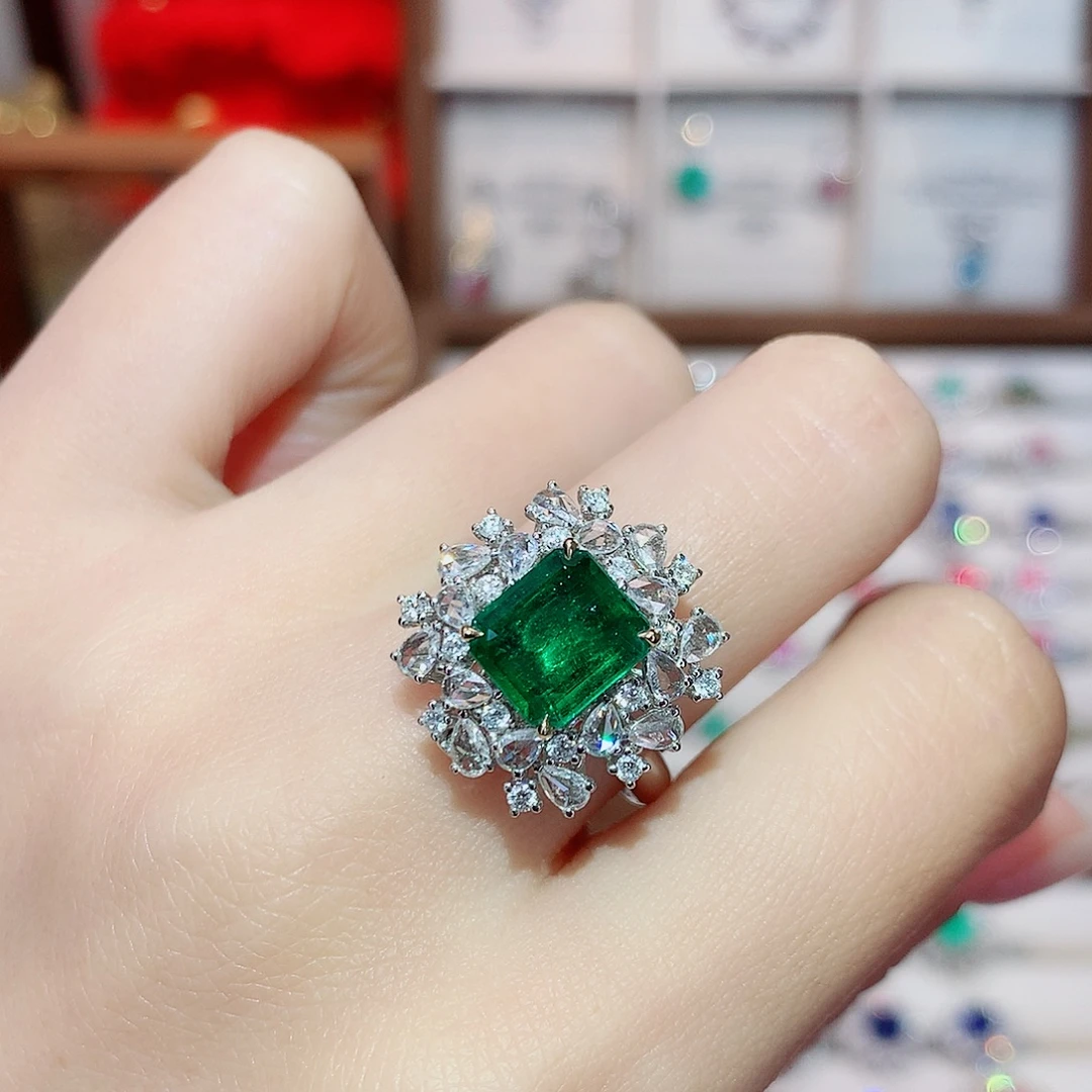 18K金镶嵌戒指祖母绿2.03ct/天然宝石/七天无理由