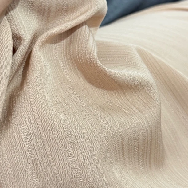 09 设计师款不规则提花镂空春夏秋天丝锦缎面料4米价 单层不透