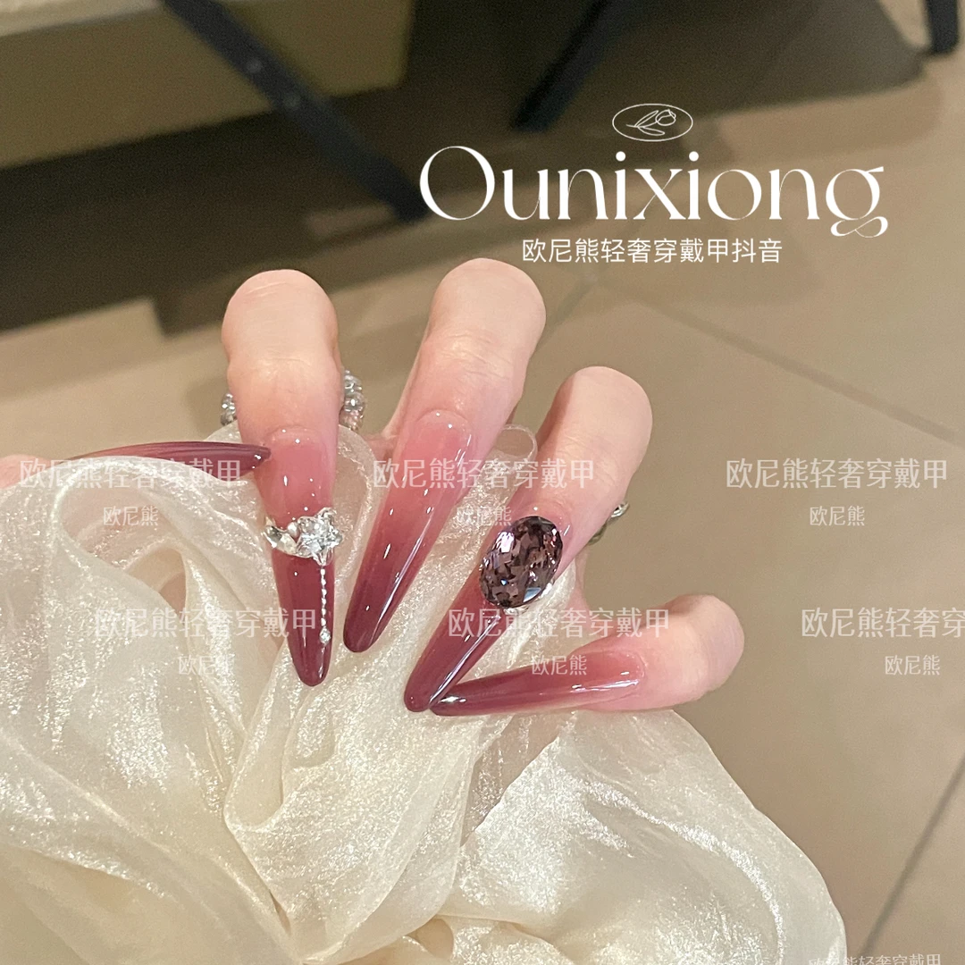 贵气2025新款穿戴甲推荐显白渐变色高级感手工可拆卸穿戴甲美甲