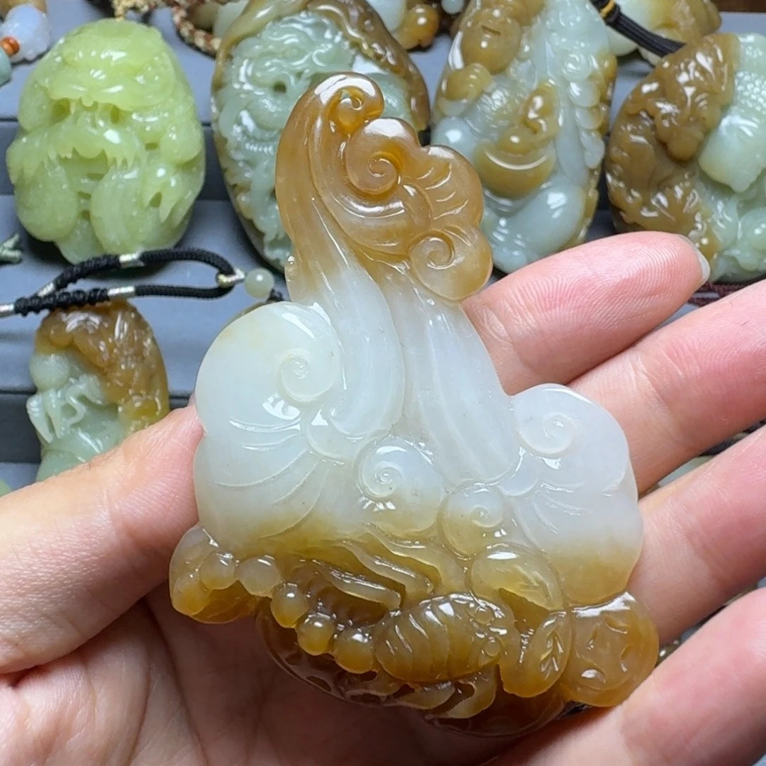 颈饰未镶嵌和田玉