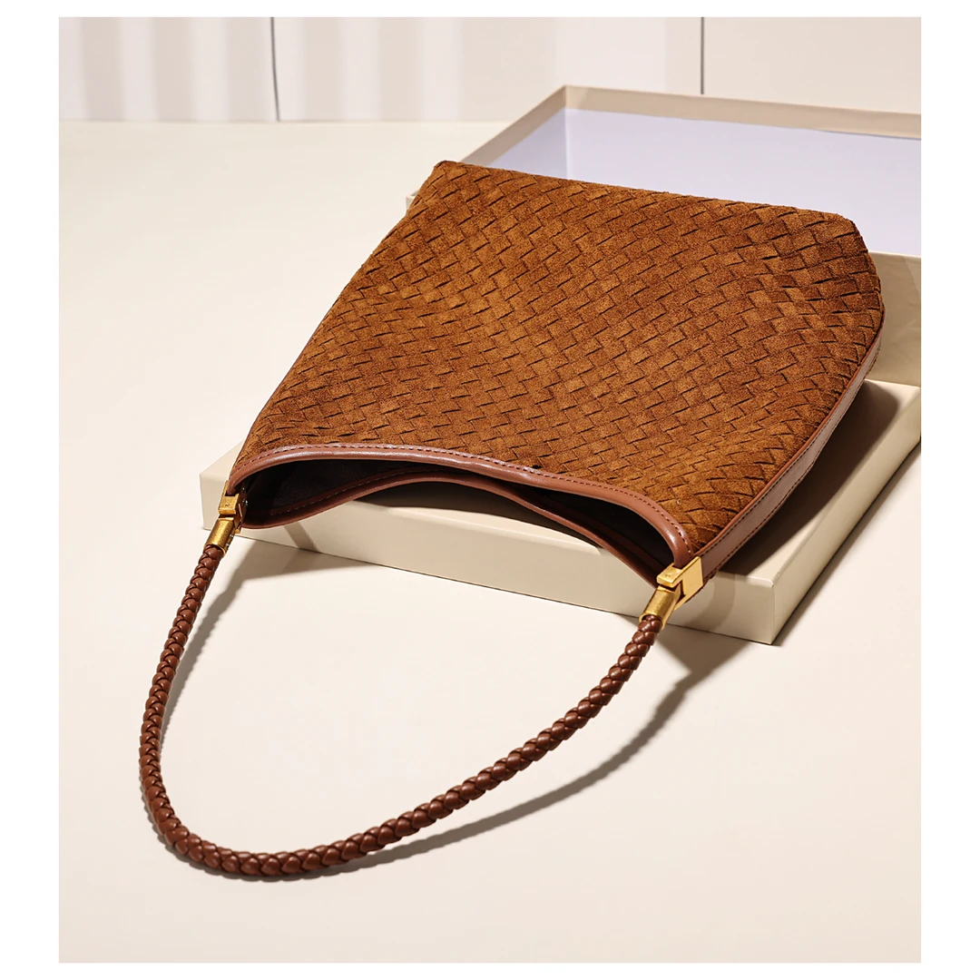 GXFMOD高级感复古麂皮编织腋下月牙包女2025秋冬新款通勤腋下包包