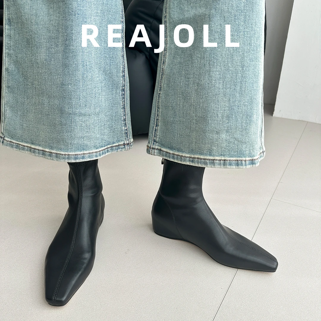 时装靴子女2025秋冬新款内增高网红法式百搭优雅巨好看显瘦瘦短靴