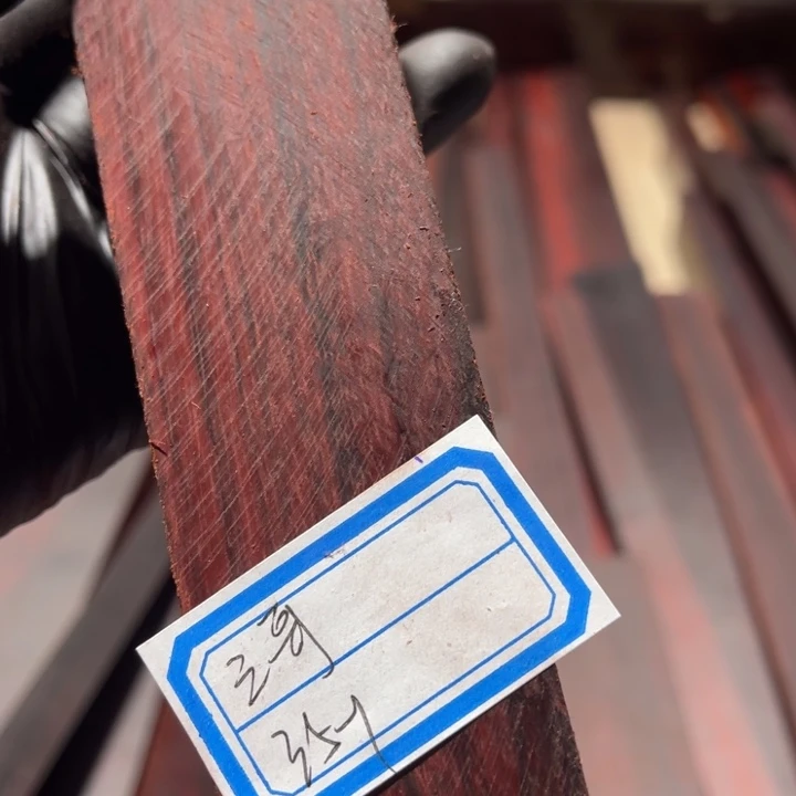 紫檀木类端景台三*