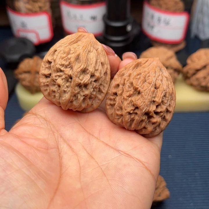 吊坠文玩核桃36虎头全品