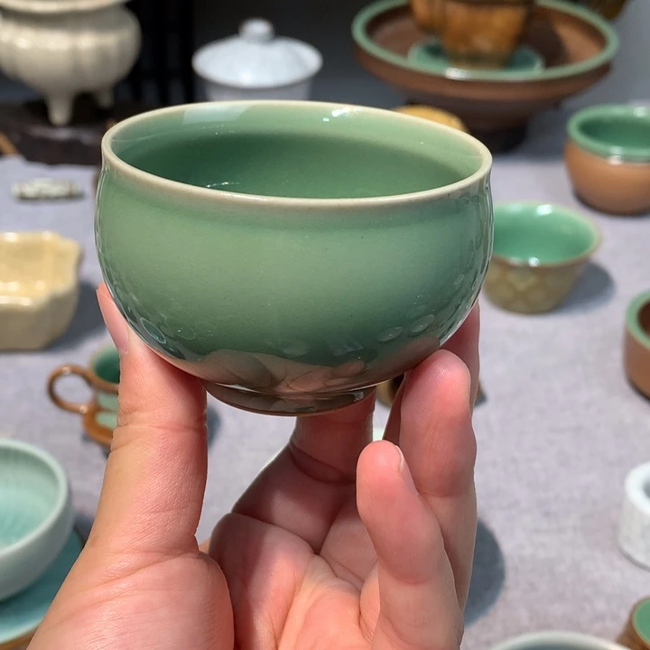 龙泉青瓷梅子青杯杯