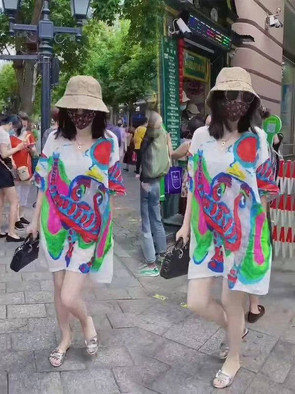 欧货新款气质大象印花设计感小众连衣裙女涂鸦宽松T恤休闲睡衣裙