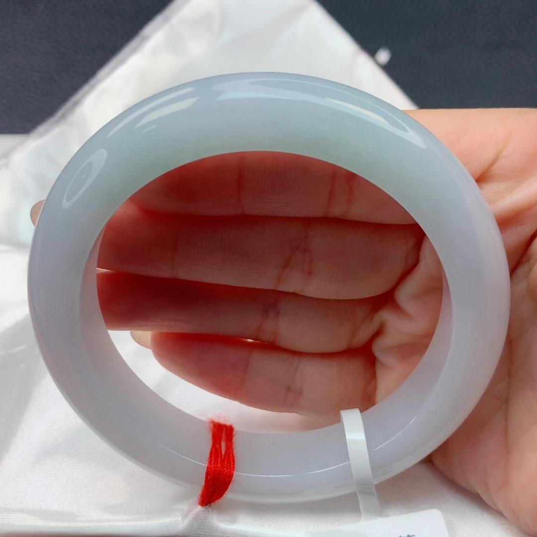 翡翠未镶嵌手镯57-58细糯化淡马卡龙