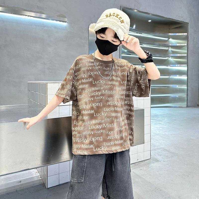 新款夏季童男休闲洋气短袖T恤儿童字母印花潮牌帅气宽松纯棉上衣