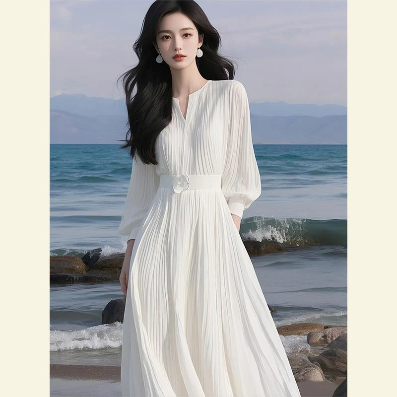 春季高端精致女神范气质真丝雪纺长裙高级感海边度假白色连衣裙子