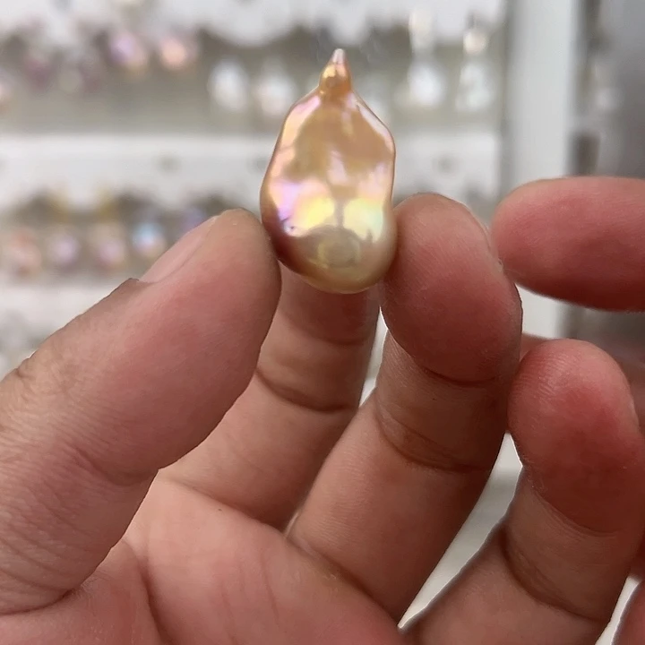 颈饰未镶嵌淡水珍珠