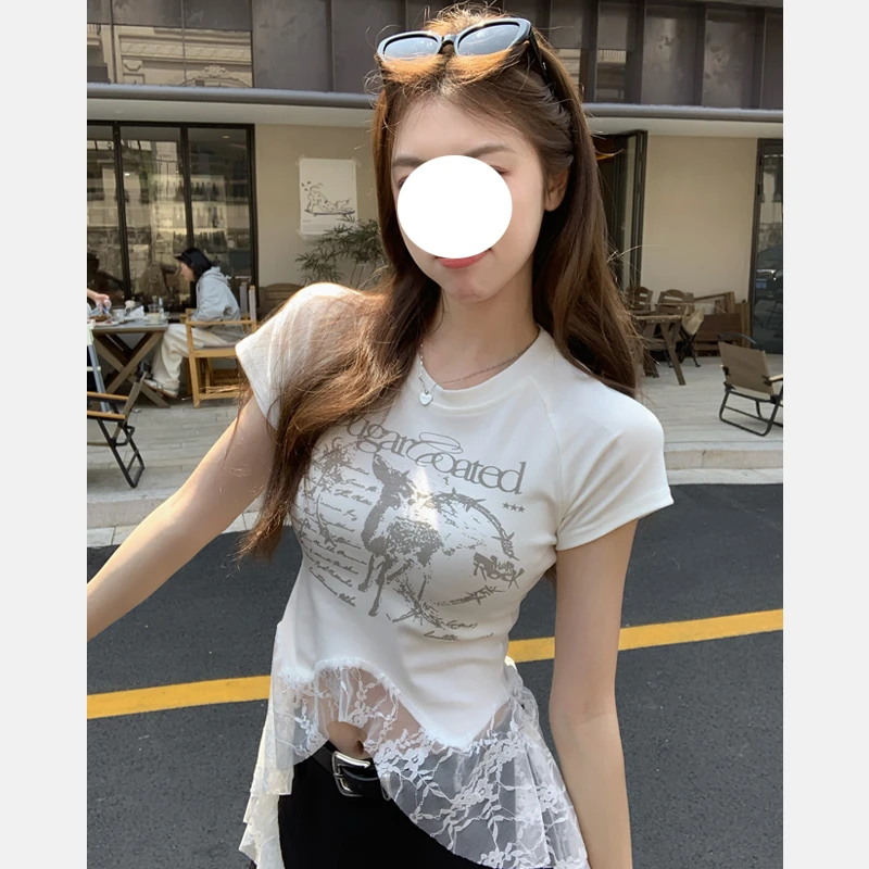 法式辣妹风蕾丝拼接短袖T恤女夏季洋气修身显瘦字母印花小众上衣