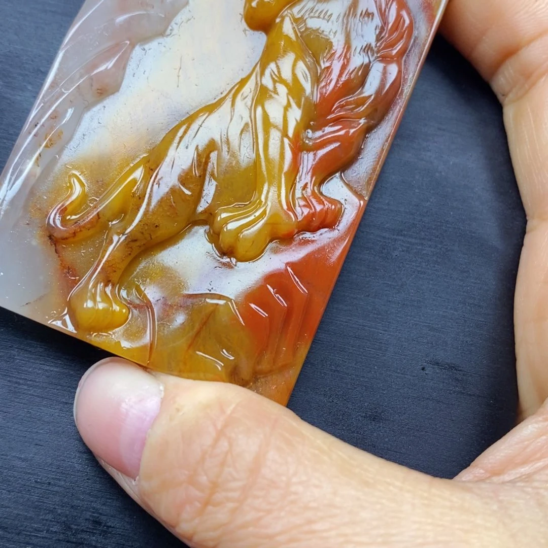 石英质玉（黄龙玉）颈饰未镶嵌