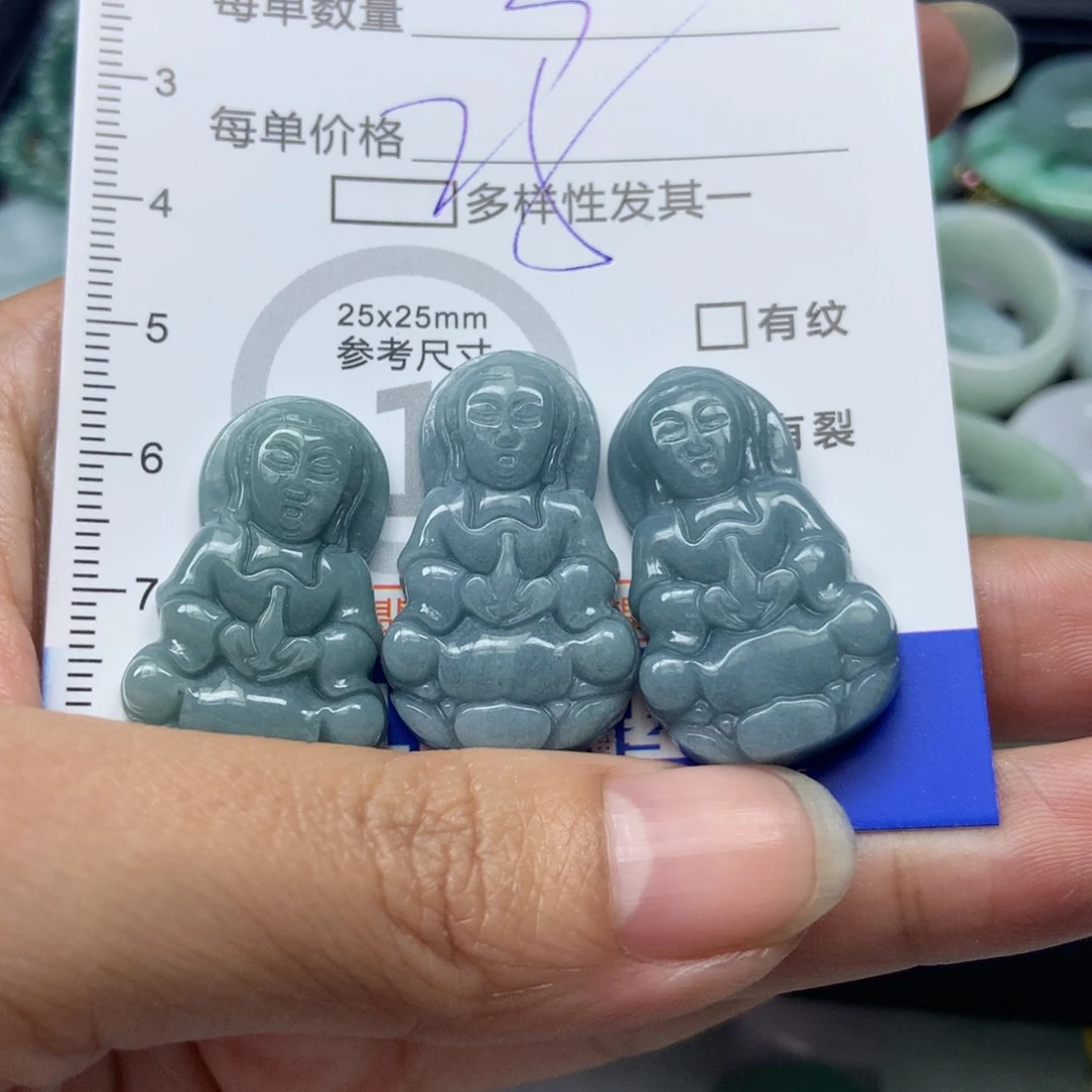 翡翠颈饰未镶嵌天然翡翠