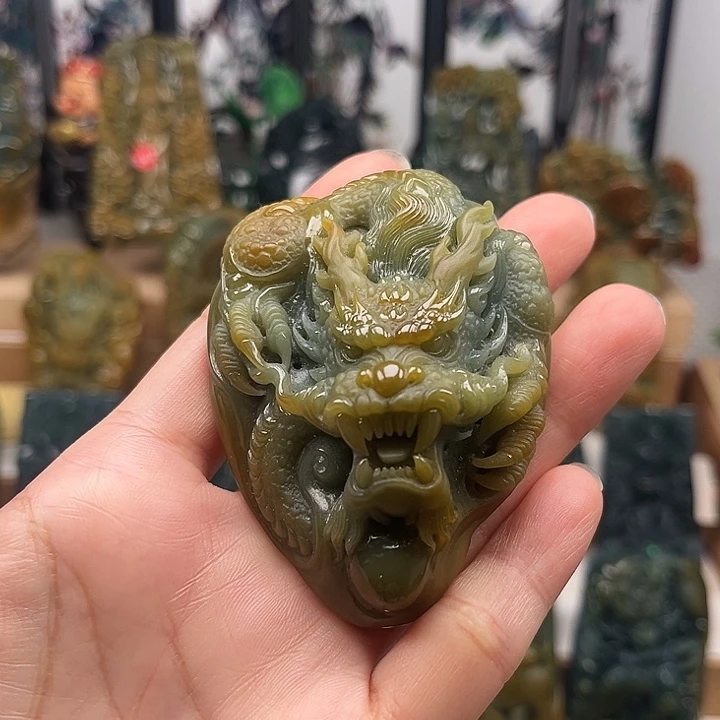 翡翠未镶嵌颈饰天然翡翠a货龙