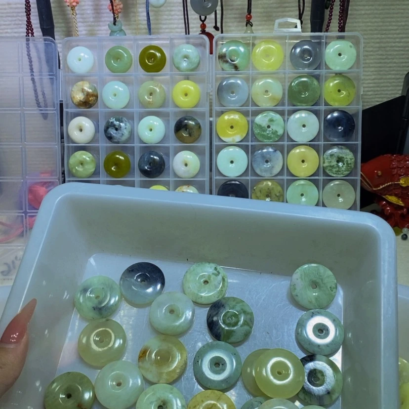 【闪购商品】蛇纹石玉其他未镶嵌304