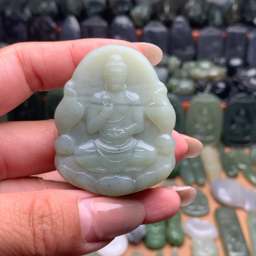 颈饰未镶嵌和田玉挂件51（有包容）
