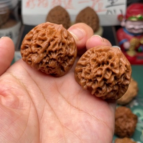 【闪购商品】文玩核桃吊坠35+秦闷